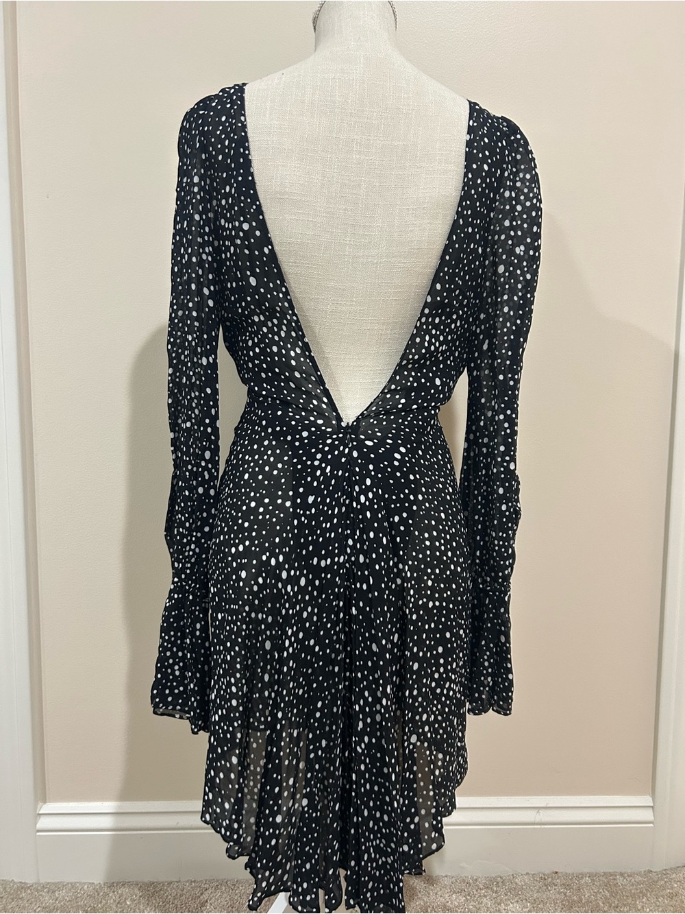 Zara Black Polka Dot Long Sleeve Ruched Mini Dress - Picture 2 of 2